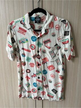 Universal Studios 60 th anniversary Printed Shirt XS